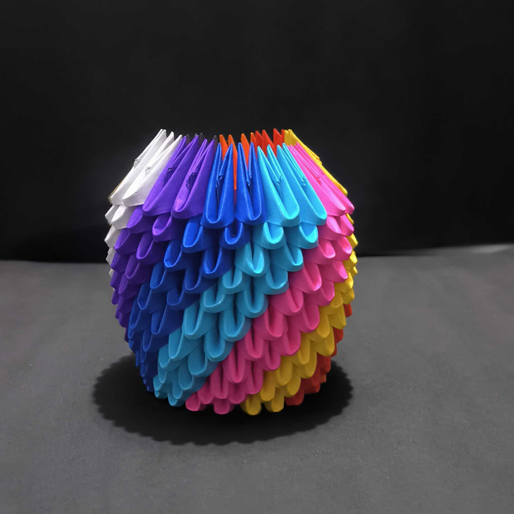 Radiant 3D Origami Pen Stand – Handcrafted Desk Accessory