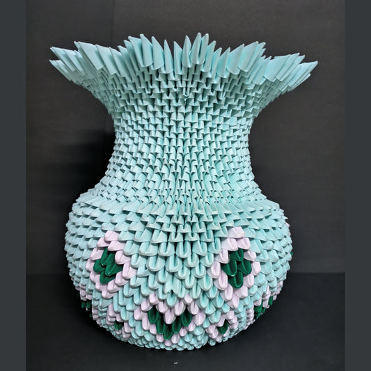 Elegant 3D Origami Vase – Handcrafted Decorative Art