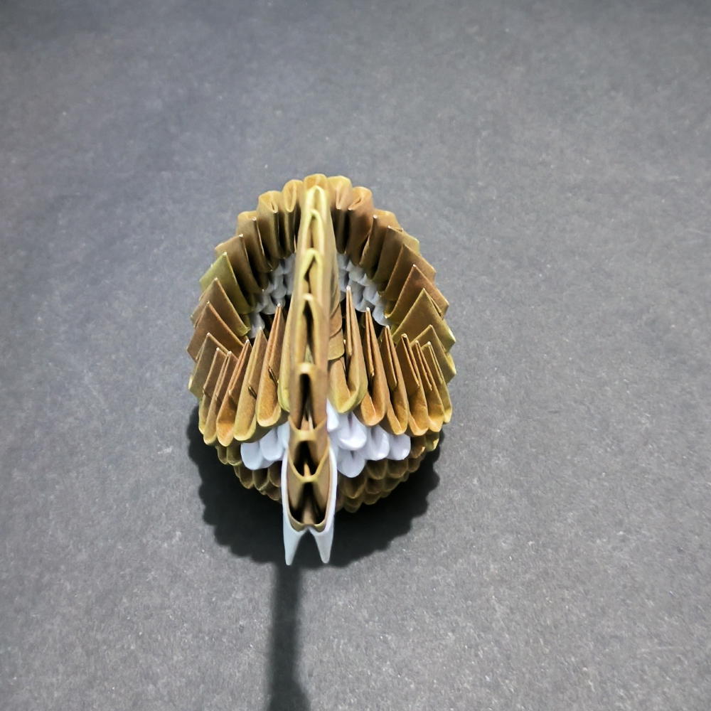 Exquisite 3D Origami Swan Sculpture – Brown and White